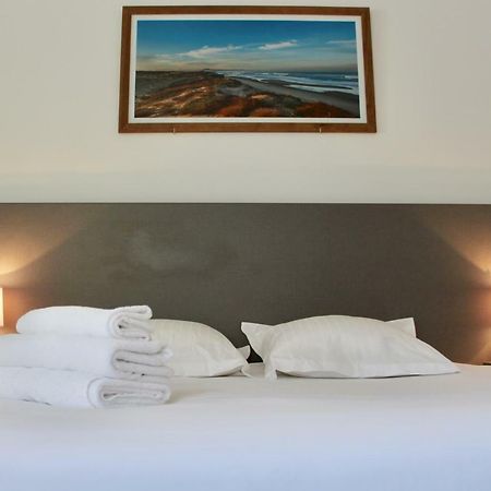 Logis Hotel Le Rond Point Soorts-Hossegor Bagian luar foto