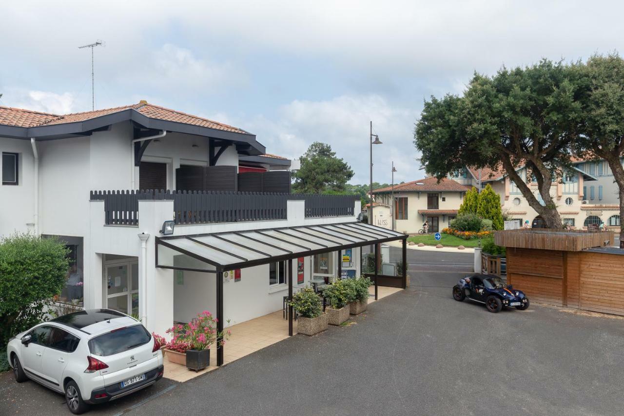Logis Hotel Le Rond Point Soorts-Hossegor Bagian luar foto