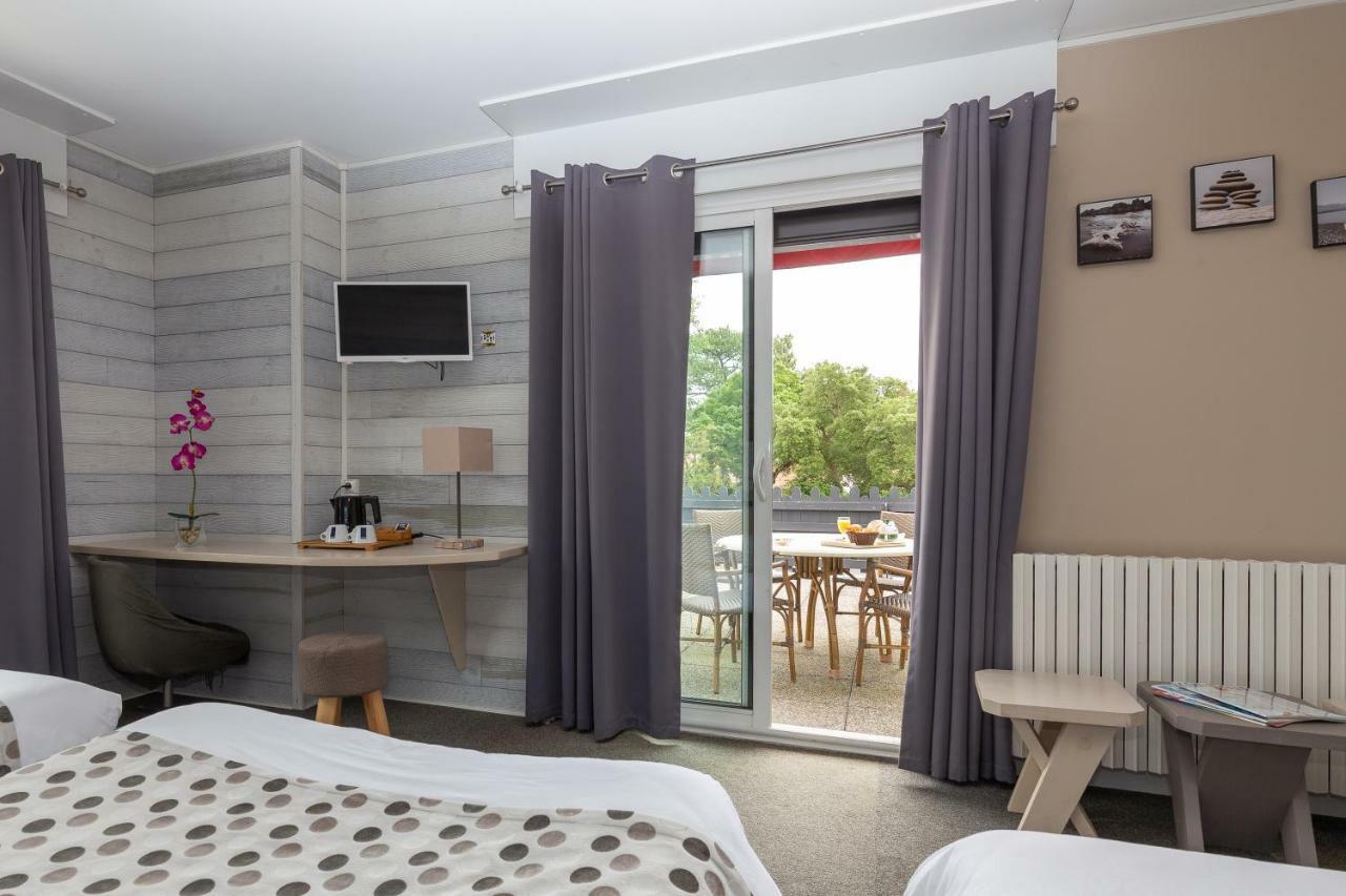 Logis Hotel Le Rond Point Soorts-Hossegor Bagian luar foto