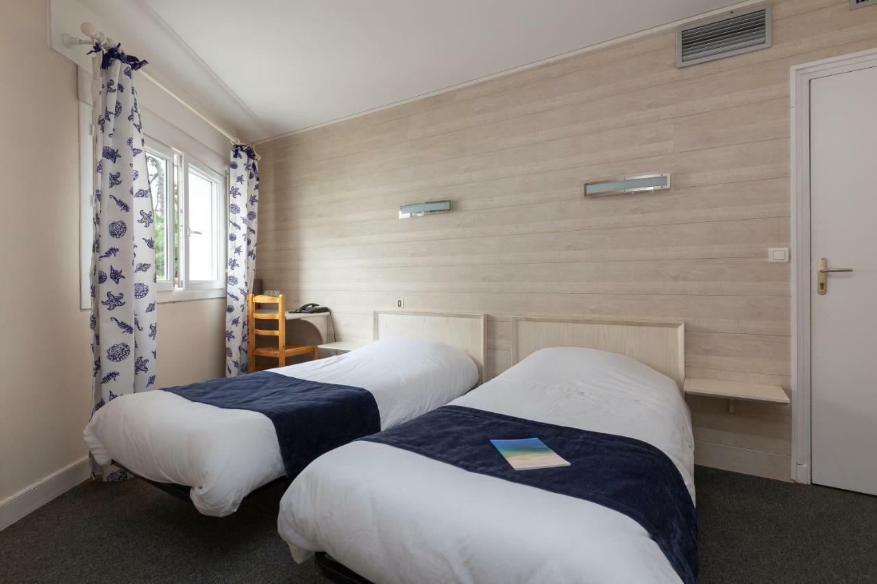 Logis Hotel Le Rond Point Soorts-Hossegor Bagian luar foto